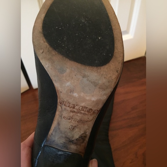 Jimmy Choo Knee high leather boots with back zippers - Picture 5 of 8